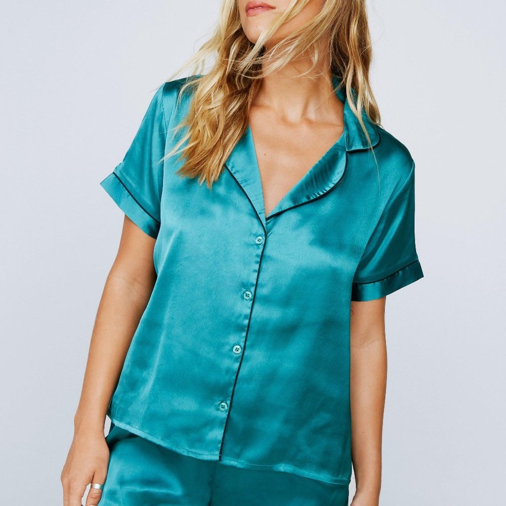 Satin Contrast Pajama Shorts Set